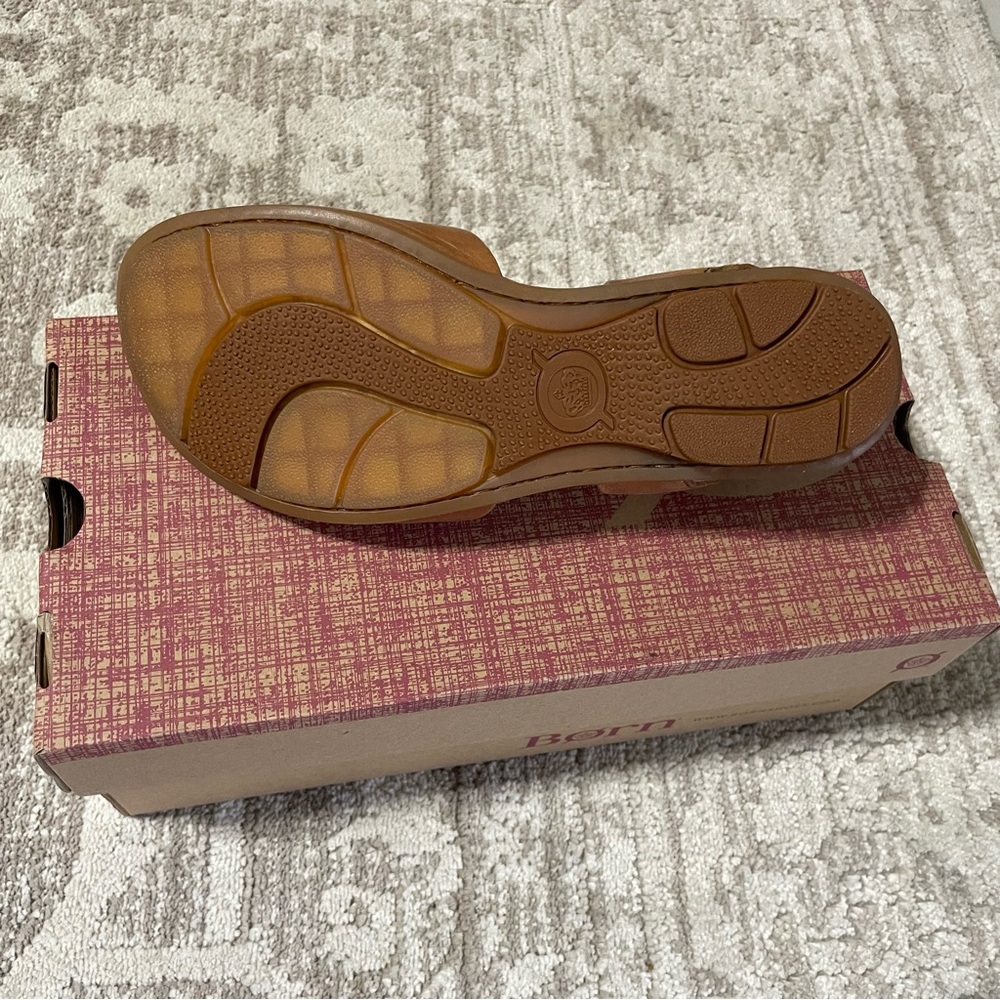 Born Women's Brown Leather Sandals - Picture 4 of 5